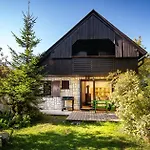 Idyllic In Beautiful Alps Horská chata